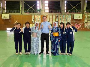 『『中学生間の交流1』の画像』の画像